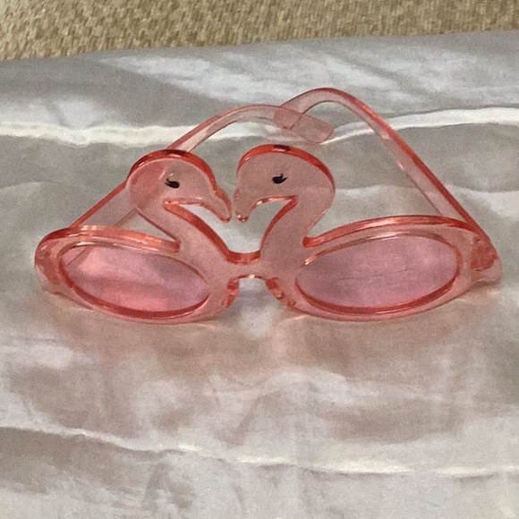 😎NWOT Flamingo 🦩 90’s Style So Much Fun To Wear Retro Sun Glasses Closet Must 😎 - Picture 1 of 8